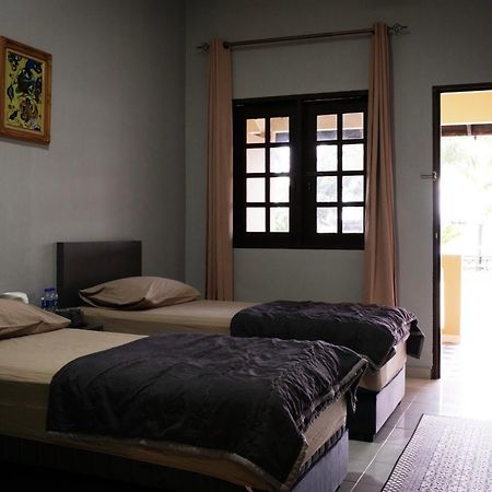 Blackstone Beach Resort Kuantan Exterior photo